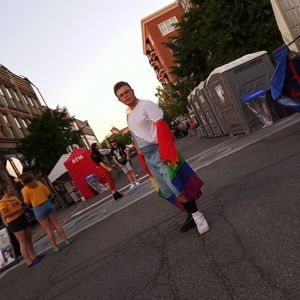 Meet your Posher, Caine